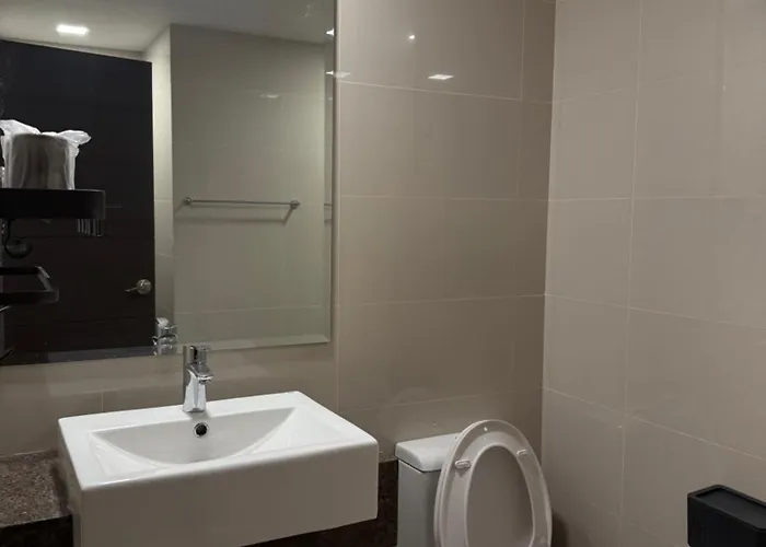 Spacious Modern 1br With Pool View Near Okada, Moa & Naia * マニラ市